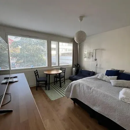 Apartment Tyylikaes Yksioe Kalliossa