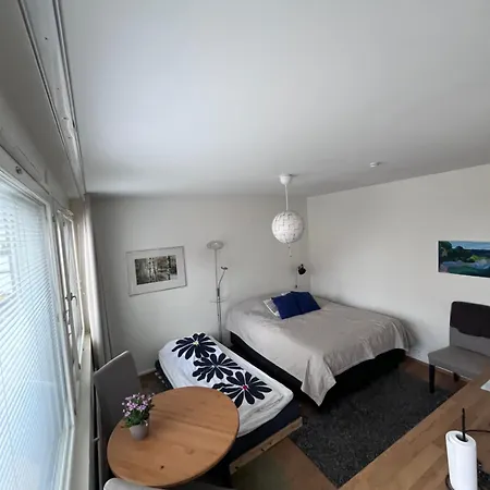 Tyylikaes Yksioe Kalliossa Apartamento *